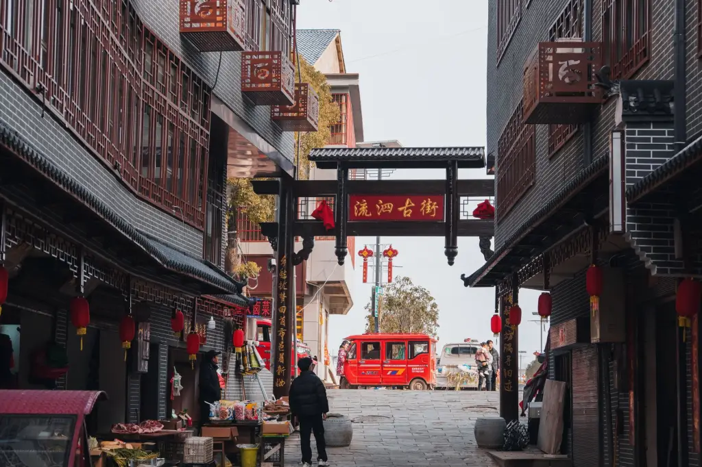 重庆美甲加盟市场分析：如期美甲整店输出模式如何降低开店门槛